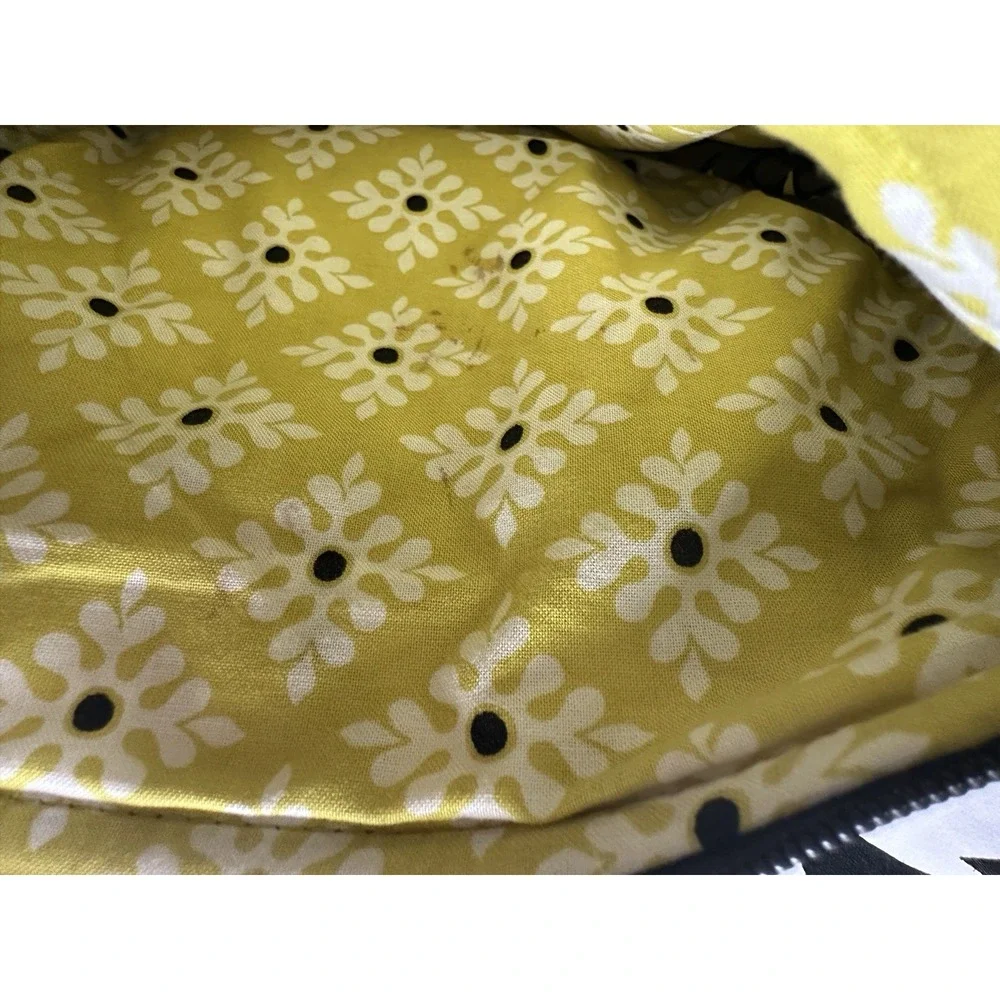 VERA BRADLEY Crossbody Bag Purse LIZZY BAROQUE PATTERN BLACK‎ YELLOW GRAY